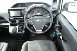 Toyota, Noah