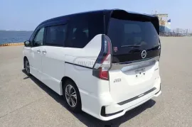 Nissan, Serena