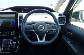 Nissan, Serena
