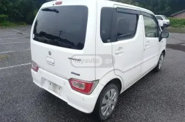 Suzuki , Wagon R+