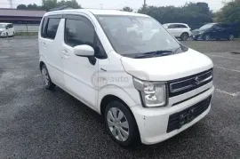 Suzuki , Wagon R+