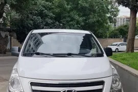 Hyundai, Grand Starex