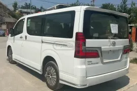 Toyota, Granvia