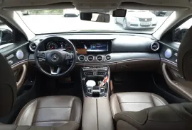 Mercedes-Benz, E CLASS, E 220