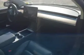 Tesla, Model 3