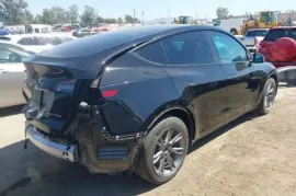 Tesla, Model Y