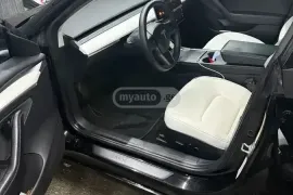 Tesla, Model 3