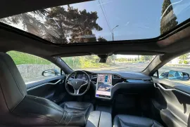 Tesla, Model S