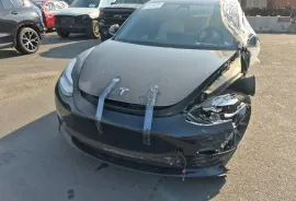 Tesla, Model 3