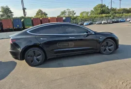 Tesla, Model 3