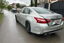 Nissan, Altima