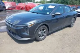 Kia, K5