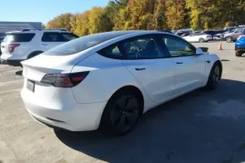 Tesla, Model 3