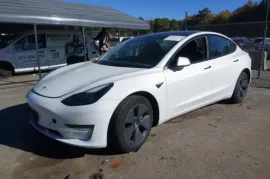 Tesla, Model 3