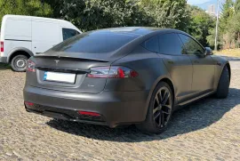 Tesla, Model S