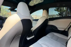 Tesla, Model S