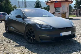Tesla, Model S