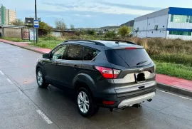 Ford, Escape