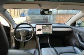 Tesla, Model 3