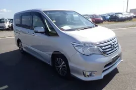 Nissan, Serena