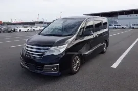 Nissan, Serena