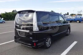 Nissan, Serena