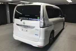 Nissan, Serena