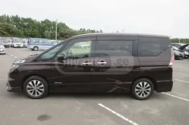 Nissan, Serena