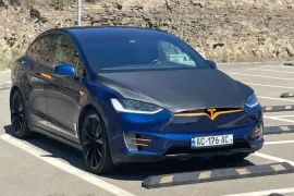 Tesla, Model X