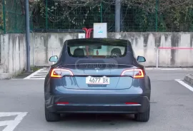 Tesla, Model 3