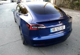 Tesla, Model 3