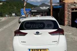 Toyota, Auris