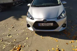 Toyota, Prius C