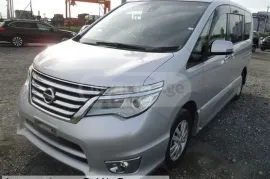 Nissan, Serena