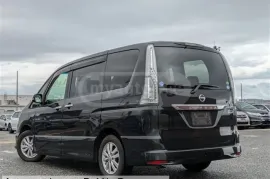 Nissan, Serena