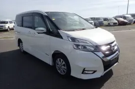 Nissan, Serena