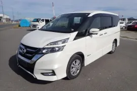 Nissan, Serena