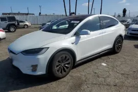 Tesla, Model X