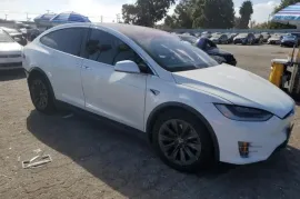 Tesla, Model X