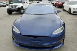 Tesla, Model S