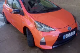 Toyota, Prius C