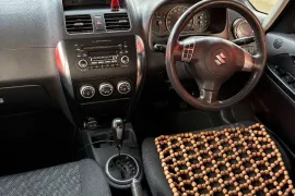 Suzuki , SX4