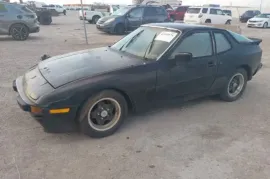 Porsche, 944