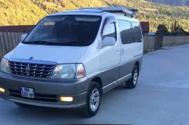 Toyota, Grand HIACE