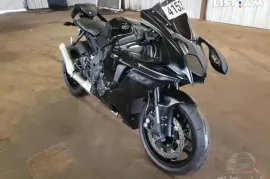 Yamaha, YZF-R1