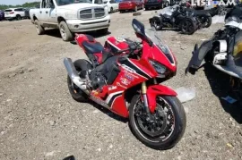 Honda, Cbr 1000 RR/RA Fireblade