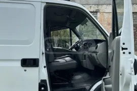 Renault , Master