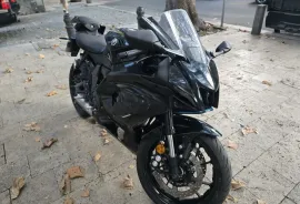 Yamaha, YZF-R7