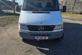 Mercedes-Benz, Sprinter