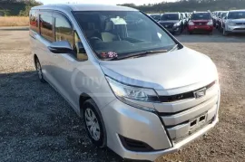 Toyota, Noah